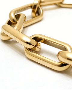 Custom image caption